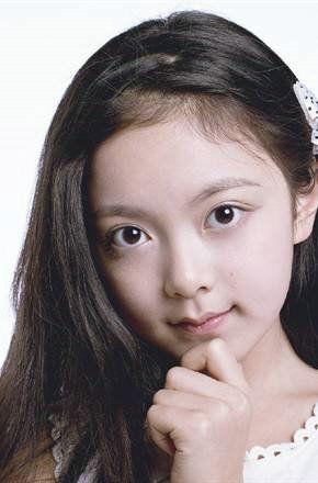 尹磬梓个人资料